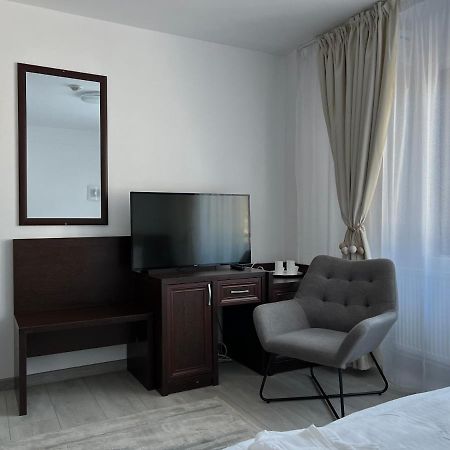 Hotel Mara Braila Ngoại thất bức ảnh
