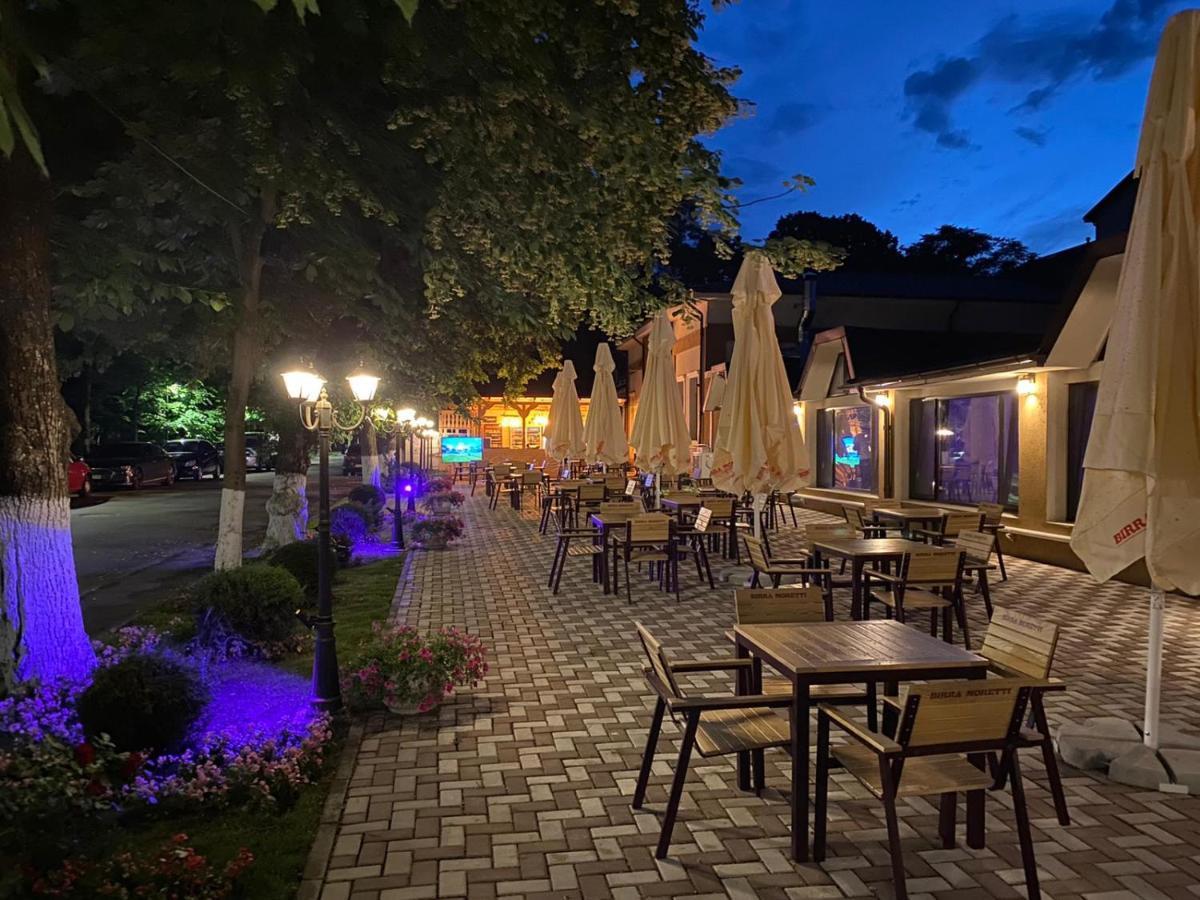 Hotel Mara Braila Ngoại thất bức ảnh