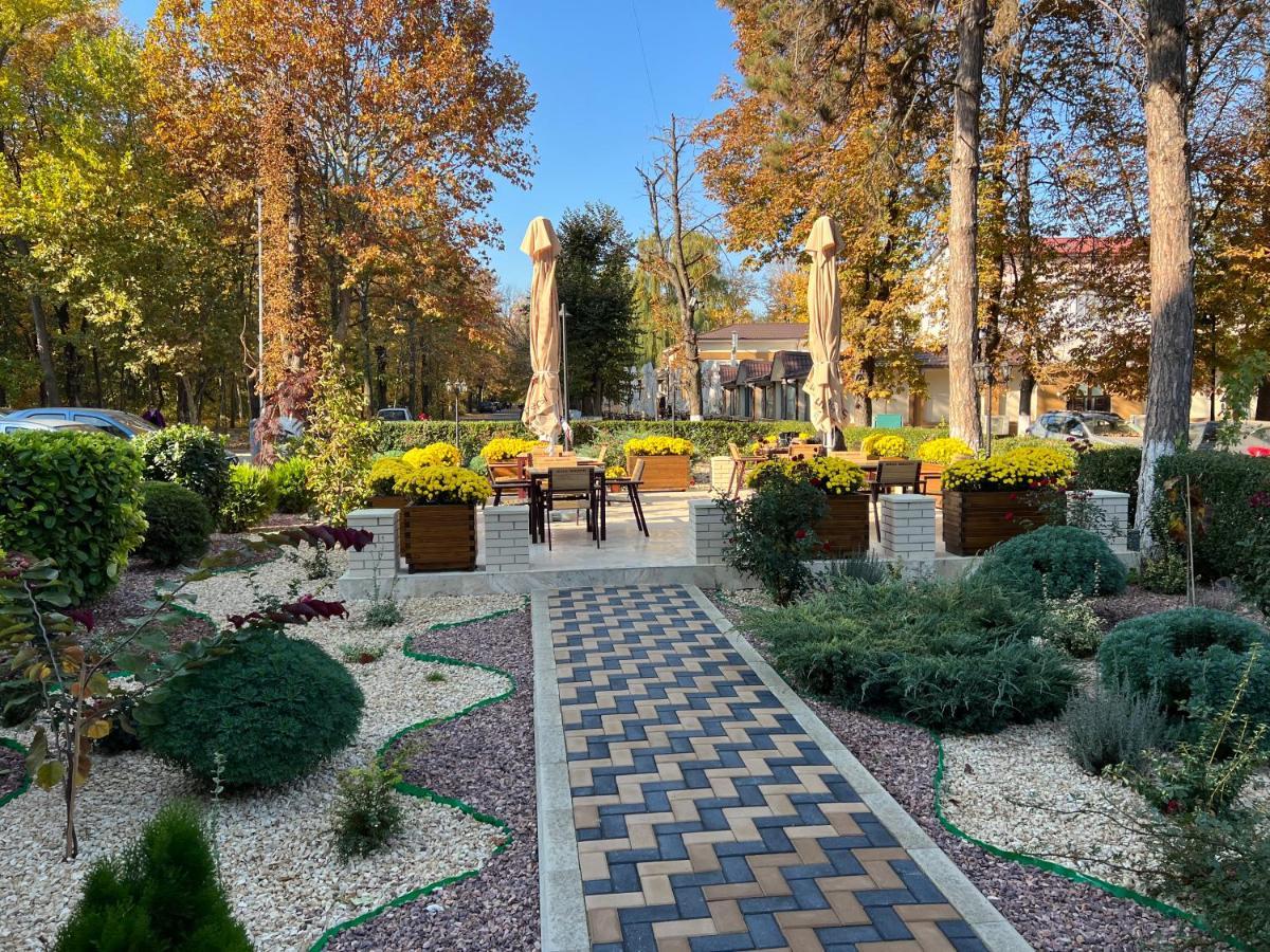 Hotel Mara Braila Ngoại thất bức ảnh